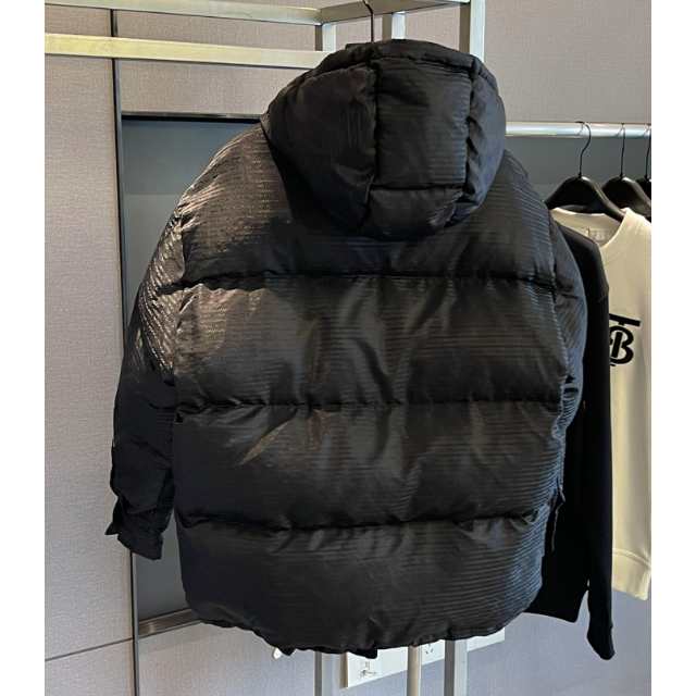 再入荷通販 PRADA ダウンジャケットの通販 by Sadoski's shop|プラダ