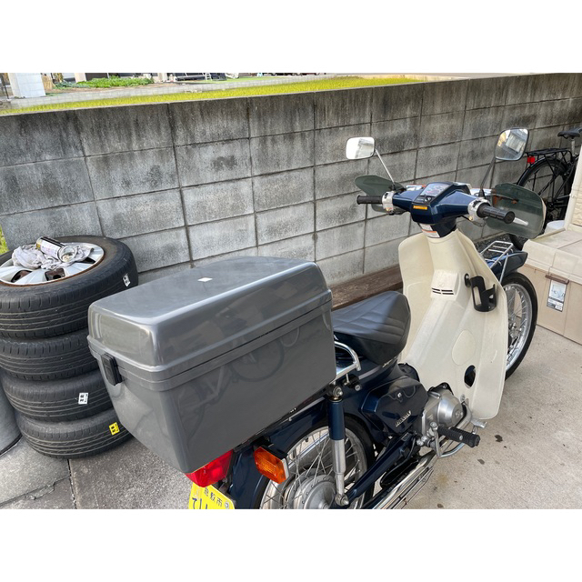 ホンダ(ホンダ)のスーパーカブ50  カスタム　セル付き4速 自動車/バイクのバイク(車体)の商品写真