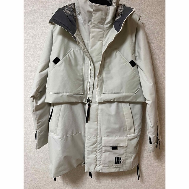 BURTON(バートン)のBurton W AMORA PARKA スポーツ/アウトドアのスノーボード(ウエア/装備)の商品写真