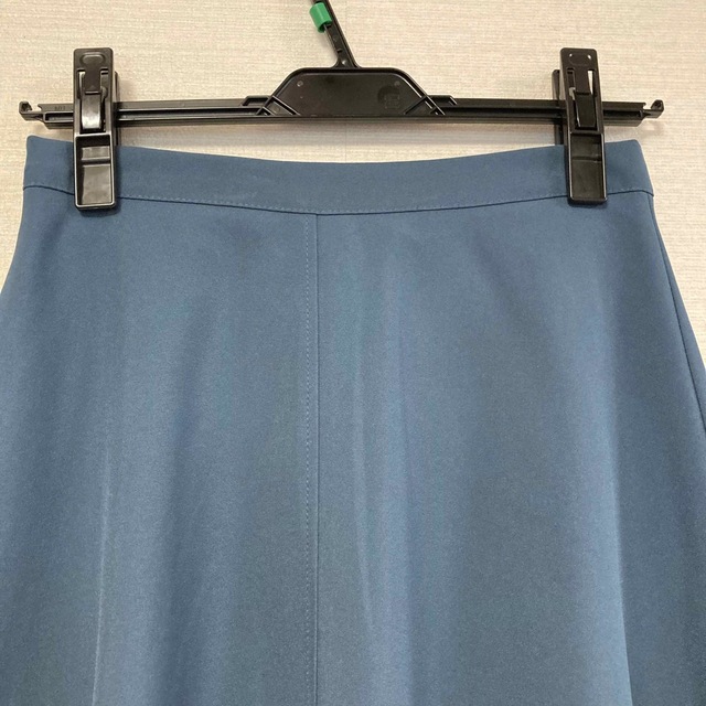 ニッセン(ニッセン)のフレアスカート スカート ひざ下丈 Aライン きれいめ ブルー 青 くすみブルー レディースのスカート(ロングスカート)の商品写真