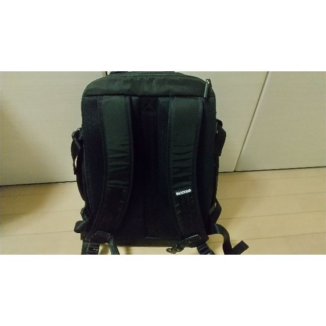 Incase VIABACKPACK LITE WITH FLIGHTNYLON