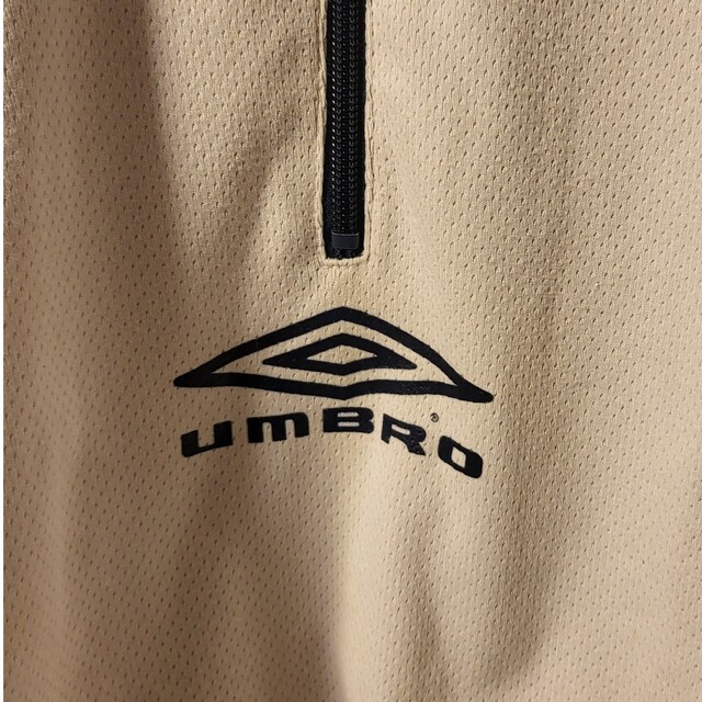 DESCENTE(デサント)のUMBRO(アンブロ) ロングスリーブスウェットトップス メンズのトップス(スウェット)の商品写真