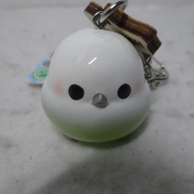 新品 シマエナガ キーホルダー 蓄光 北海道 限定品 鳥 しまえな 新品 シマエナガ キーホルダー 蓄光 北海道 限定品 鳥 しまえな