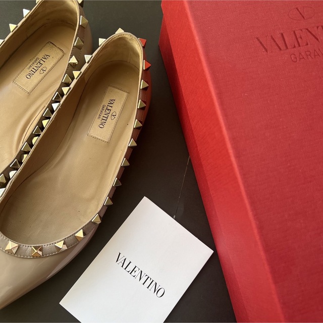 バレンティノ ロックスタッズ エナメル バレリーナ valentino-