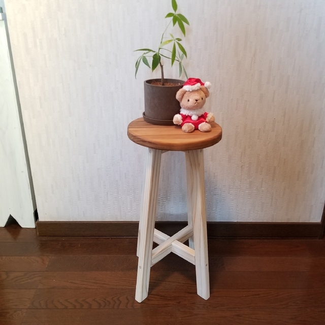 ハンドメイドスツール　椅子　木製　ホワイト　茶　おしゃれ　花台　観葉植物台 7