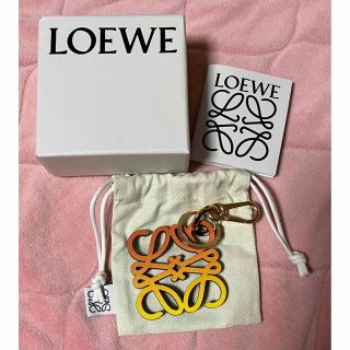 ロエベ(LOEWE)のロエベ　アナグラムチャーム　グラデーション　2022(チャーム)