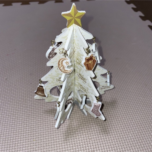 3COINS(スリーコインズ)のスリーコインズ　クリスマスツリー ハンドメイドのインテリア/家具(インテリア雑貨)の商品写真