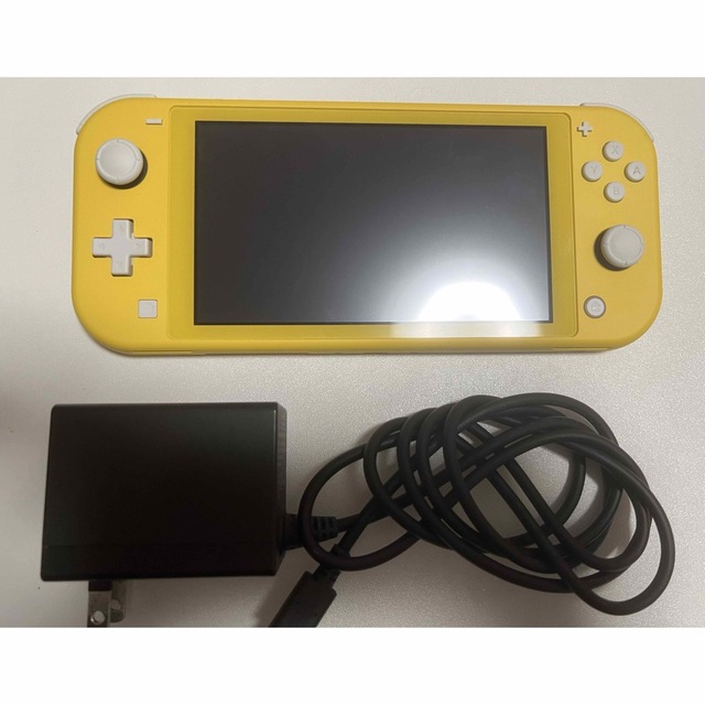 Nintendo Switch(ニンテンドースイッチ)のNintendo switch lite yellow エンタメ/ホビーのゲームソフト/ゲーム機本体(携帯用ゲーム機本体)の商品写真