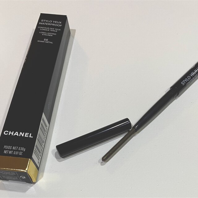 CHANEL(シャネル)のシャネル　スティロ　ユー　ウォータープルーフ　N56 カーキ　メタル　 コスメ/美容のベースメイク/化粧品(アイライナー)の商品写真