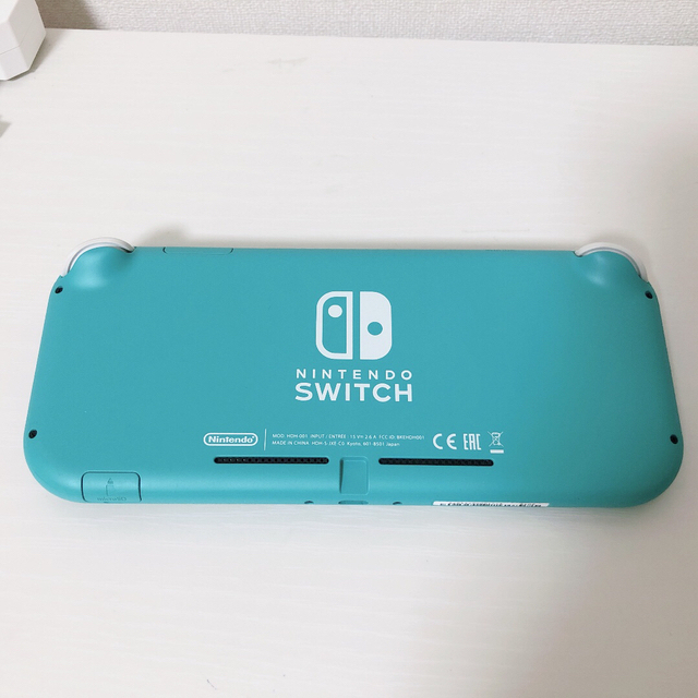 Nintendo Switch(ニンテンドースイッチ)のニンテンドーSwitch lite 本体＋コード　動作確認済み　 エンタメ/ホビーのゲームソフト/ゲーム機本体(家庭用ゲーム機本体)の商品写真