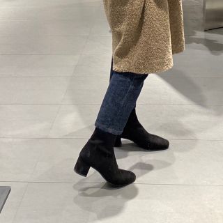 ザラ(ZARA)のDIANAソックスブーツ(ブーツ)