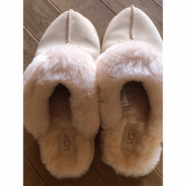 UGG ファースリッパ　24