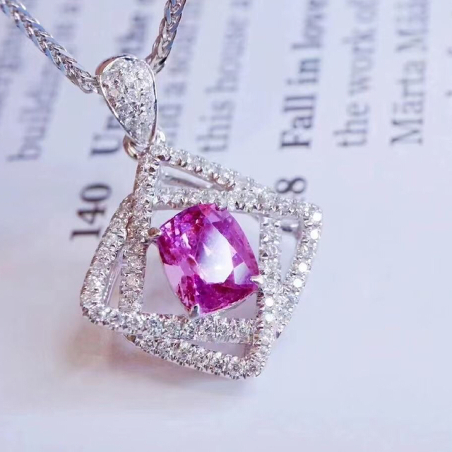 お気に入りの 天然 ¥ k18 ペンダントトップ0.83ct ダイヤ サファイア