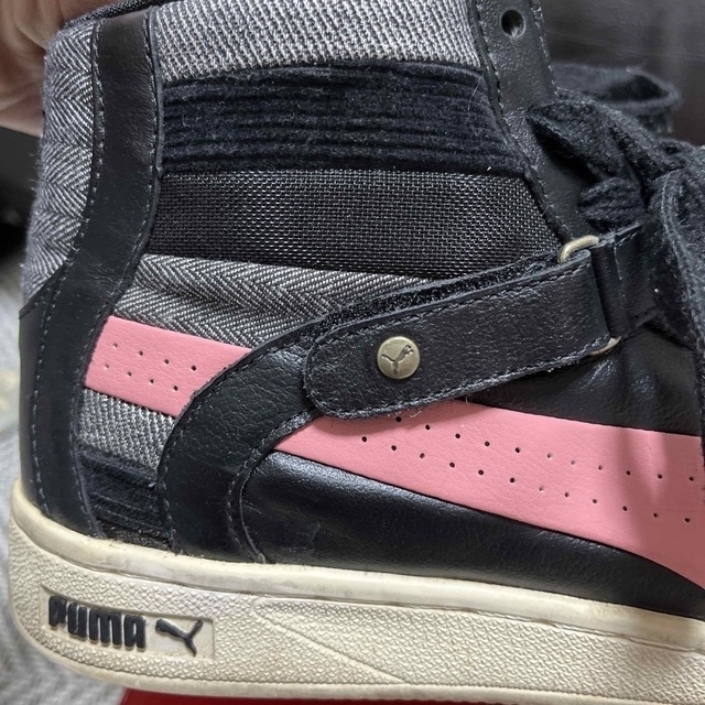 PUMA(プーマ)のPUMA  プーマ　スニーカー　ハイカット　BLACKPINK 346120  レディースの靴/シューズ(スニーカー)の商品写真