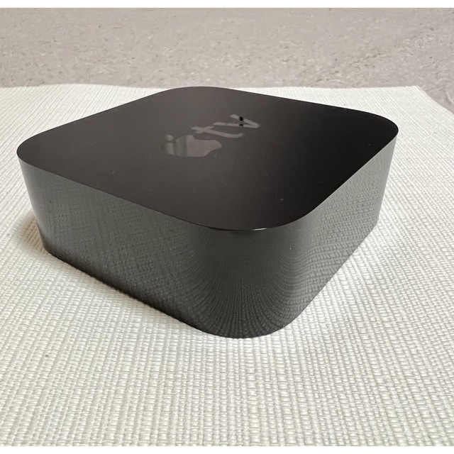 Apple(アップル)のApple TV 4K 2世代 32GB スマホ/家電/カメラのテレビ/映像機器(その他)の商品写真