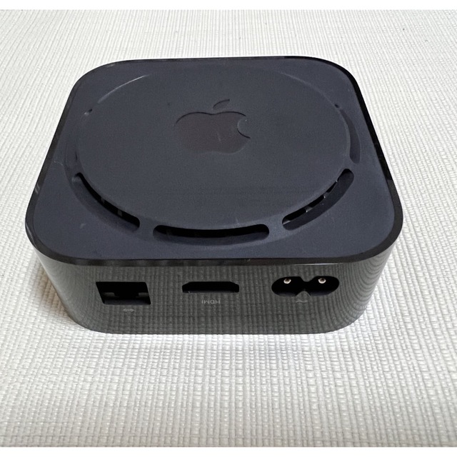 Apple(アップル)のApple TV 4K 2世代 32GB スマホ/家電/カメラのテレビ/映像機器(その他)の商品写真