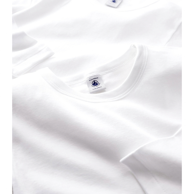 PETIT BATEAU(プチバトー)のプチバトー　新品　ホワイト　長袖Tシャツ　2枚組　12ans/152cm キッズ/ベビー/マタニティのキッズ服男の子用(90cm~)(Tシャツ/カットソー)の商品写真