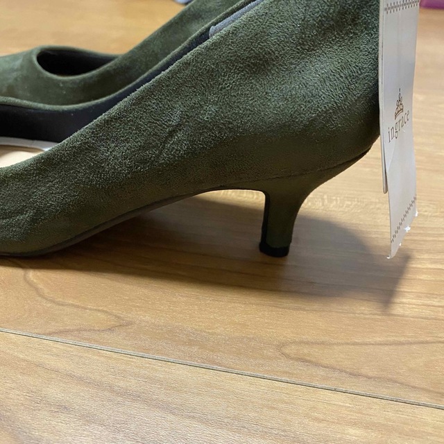 ヒール　パンプス　緑　モスグリーン　23.5センチ ingrace レディースの靴/シューズ(ハイヒール/パンプス)の商品写真