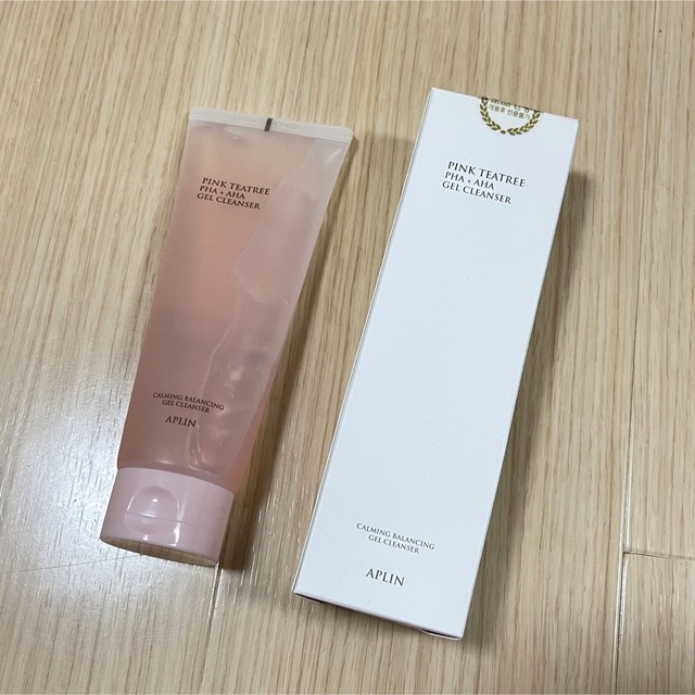 Innisfree(イニスフリー)の【新品未使用】アプリン APLIN ピンクティーツリー　ジェルクレンザー コスメ/美容のスキンケア/基礎化粧品(洗顔料)の商品写真