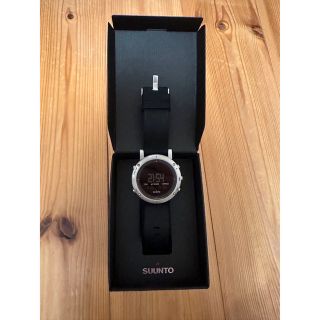 スント(SUUNTO)のこちら専用となっております。スント　コア　ブラシュドスティール(腕時計(デジタル))