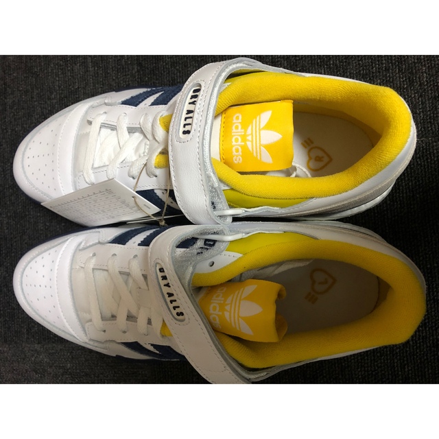 HUMAN MADE(ヒューマンメイド)の【新品】HUMAN MADE × ADIDAS FORUM LOW スニーカー メンズの靴/シューズ(スニーカー)の商品写真