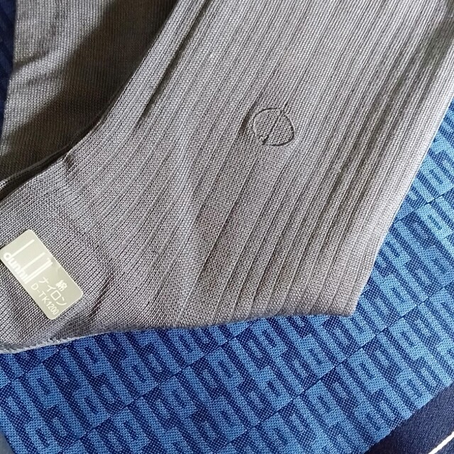Dunhill(ダンヒル)の「426」ダンヒルハンカチソックスセット メンズのファッション小物(ハンカチ/ポケットチーフ)の商品写真