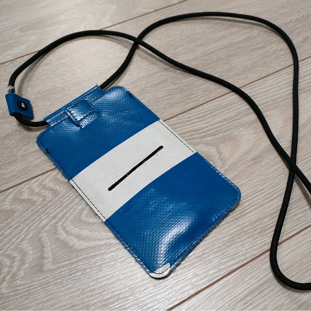 格安即決格安即決FREITAG F338 FOX スマホケース ショルダーバッグ