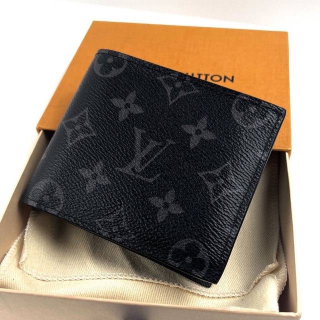 LOUIS VUITTON(ルイヴィトン)の【未使用】ルイヴィトン　マルコNM　新型　エクリプス　折り財布　正規品 メンズのファッション小物(折り財布)の商品写真