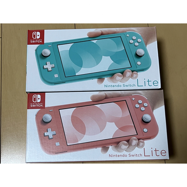 Switch  LITE スイッチライト　本体　ターコイズ　コーラル エンタメ/ホビーのゲームソフト/ゲーム機本体(携帯用ゲーム機本体)の商品写真