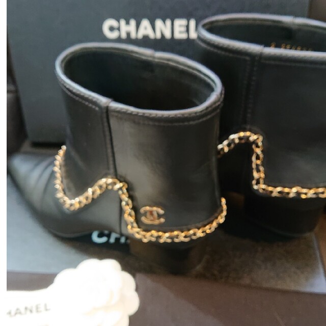 CHANEL  シャネル  チェーンブーツ