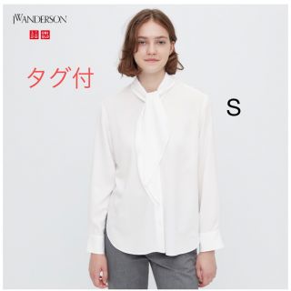 ユニクロ(UNIQLO)の★UNIQLO★JW Anderson レーヨンボウタイブラウス　ホワイト　Ｓ(シャツ/ブラウス(長袖/七分))