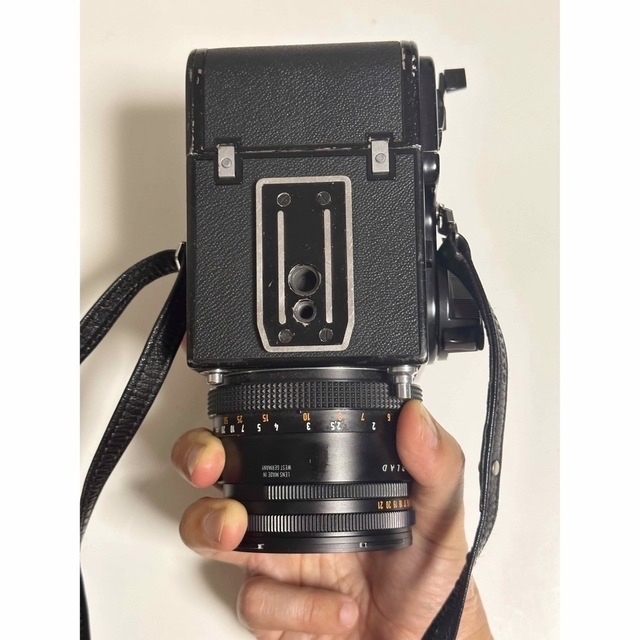 Hasselblad 500C/M  アキュートマット　ハッセルブラッド スマホ/家電/カメラのカメラ(フィルムカメラ)の商品写真