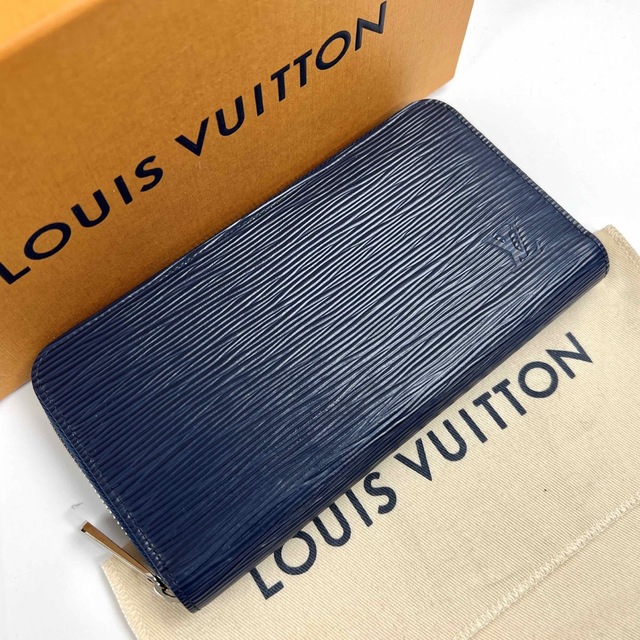 LOUIS VUITTON(ルイヴィトン)の現行カラー★【未使用】ルイヴィトン　ジッピーウォレット　エピ　正規品 レディースのファッション小物(財布)の商品写真