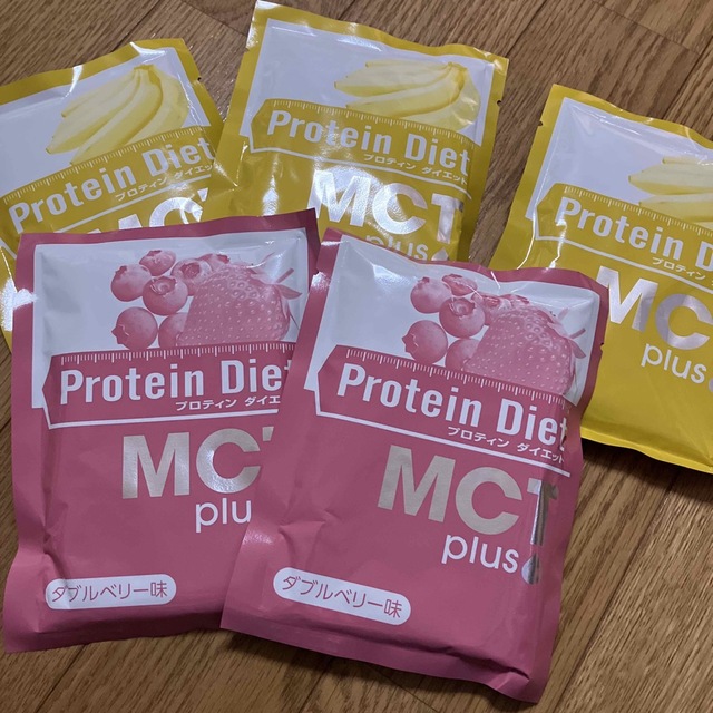 DHC(ディーエイチシー)のDHC プロティンダイエット MCTプラス  ★ バナナ ★ ダブルベリー 食品/飲料/酒の健康食品(プロテイン)の商品写真