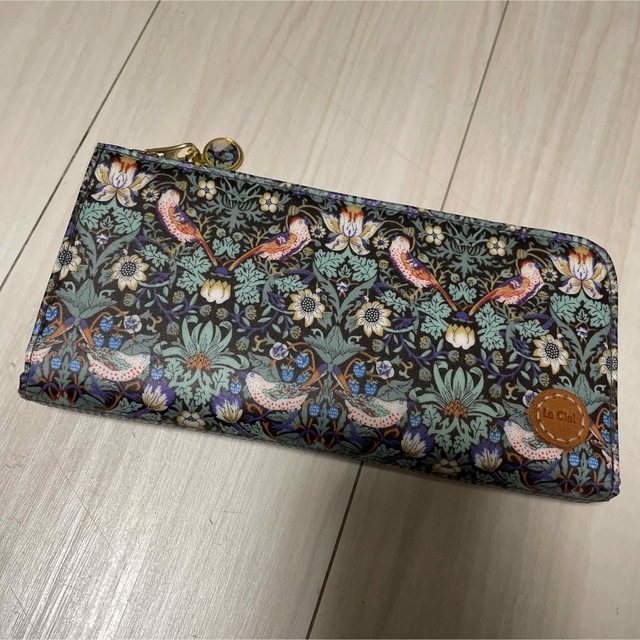 LIBERTY.(リバティ)の《ハンドメイド》リバティのL字ファスナー長財布 ハンドメイドのファッション小物(財布)の商品写真