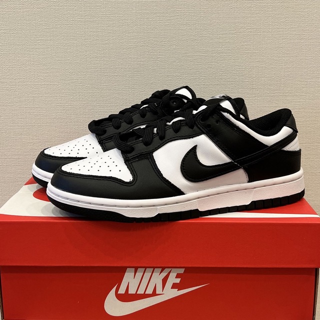 公式靴スニーカー W NIKE DUNK LOW ダンク LOW 23.5cm