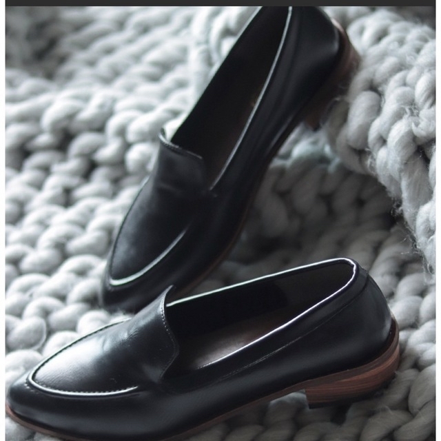 IENA(イエナ)のウッドヒールのアーモンドトゥローファーパンプス /ｒ3 レディースの靴/シューズ(ローファー/革靴)の商品写真