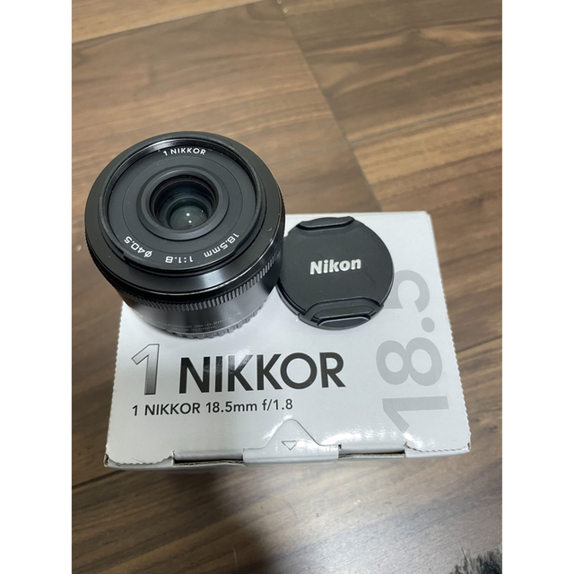 Nikon(ニコン)のNikon1  V1 1NIKKOR レンズキットレンズトータル５本付き　 スマホ/家電/カメラのカメラ(ミラーレス一眼)の商品写真