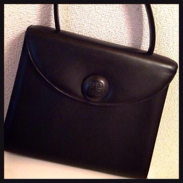 GIVENCHY - GIVENCHYお洒落ハンドバッグ♡