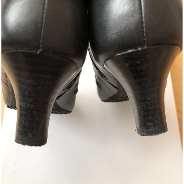 Pitti(ピッティ)のpitti★ショート アンクル ブーツ22.5 EE 黒 レディースの靴/シューズ(ブーツ)の商品写真