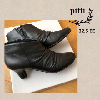 ピッティ(Pitti)のpitti★ショート アンクル ブーツ22.5 EE 黒(ブーツ)