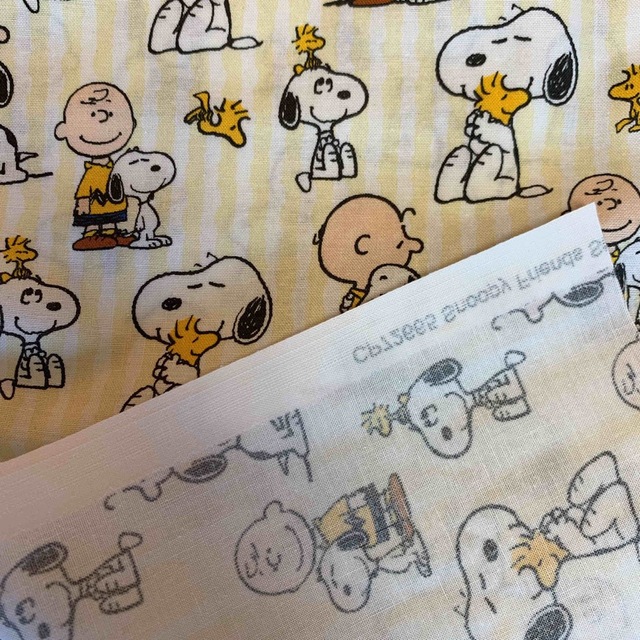 SNOOPY(スヌーピー)の【輸入生地】110x45cm スヌーピー ストライプ ハンドメイドの素材/材料(生地/糸)の商品写真