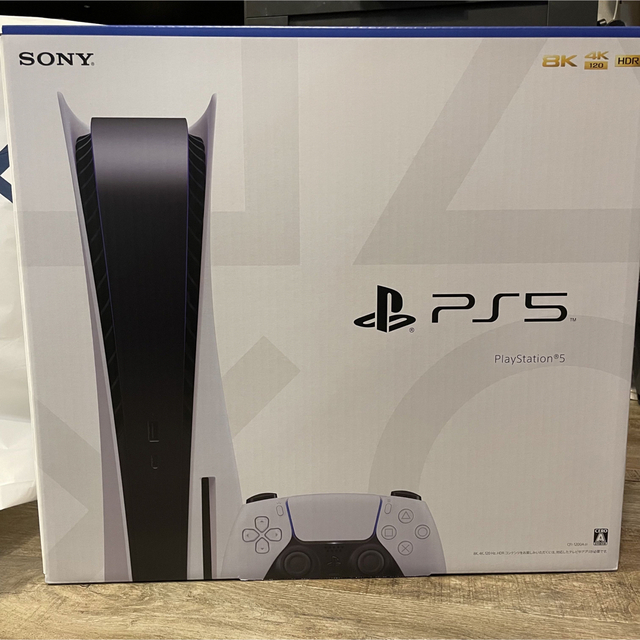 SONY(ソニー)のps5 プレステ5 CFI-1200A01 エンタメ/ホビーのゲームソフト/ゲーム機本体(家庭用ゲーム機本体)の商品写真