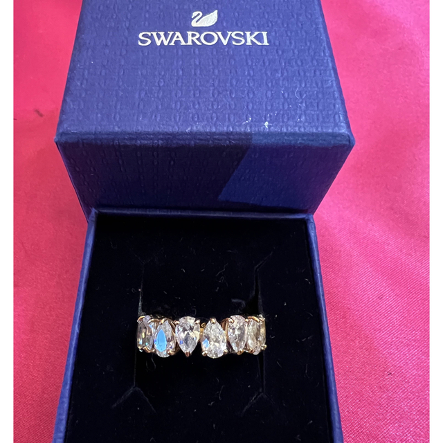 SWAROVSKI(スワロフスキー)のSWAROSKI もちろん本物✨年内売り切りたい‼️ レディースのアクセサリー(リング(指輪))の商品写真