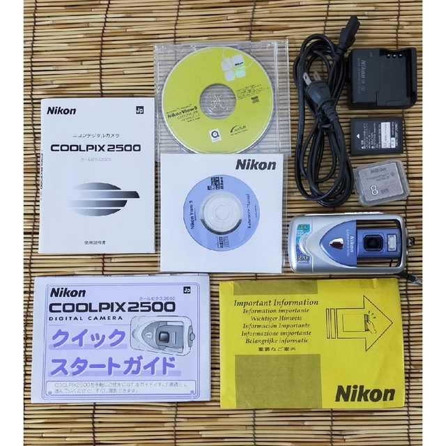 ニコンCOOLPIX2500