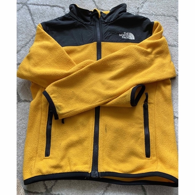 THE NORTH FACE(ザノースフェイス)のノースフェイス　フリースブルゾン　130cm キッズ/ベビー/マタニティのキッズ服男の子用(90cm~)(ジャケット/上着)の商品写真