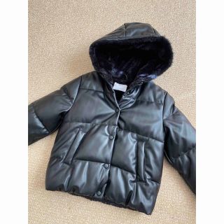 ザラ(ZARA)の超美品⭐︎ZARA フェイクレザーブラックダウンジャケット⭐︎ボア付き(コート)