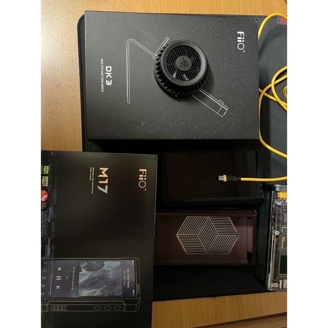 Fiio M17 dap 単品 スマホ/家電/カメラのオーディオ機器(ポータブルプレーヤー)の商品写真