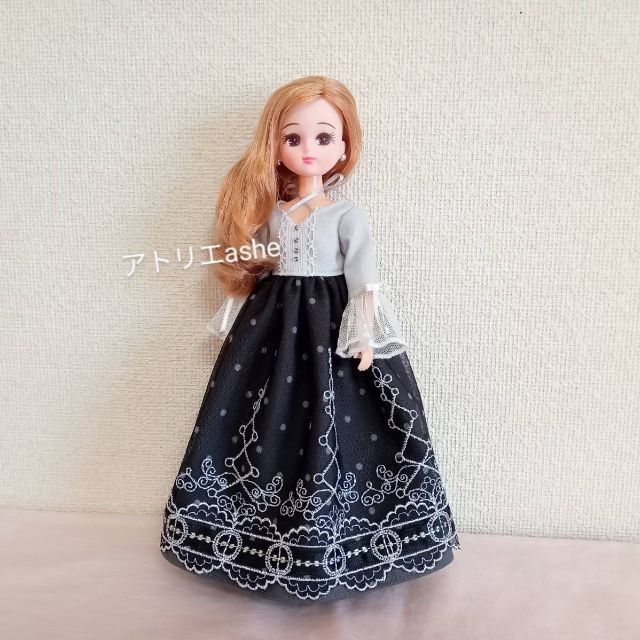 ハンドメイド「クロスリボンのチュールレースドレス」ネオ ハンドメイド「クロスリボンのチュールレースドレス」ネオ