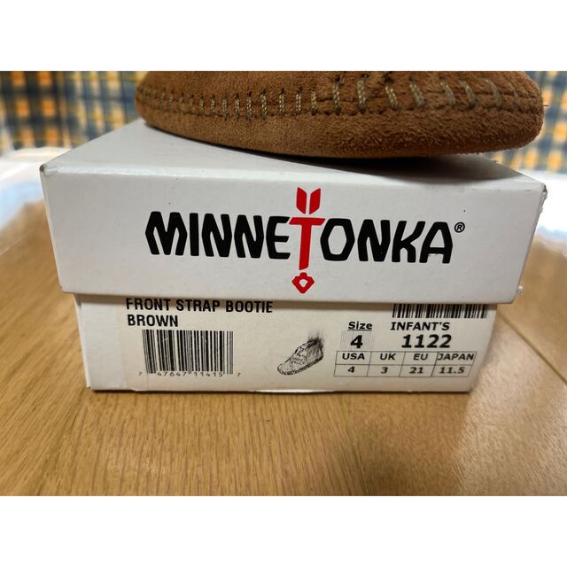 Minnetonka(ミネトンカ)のミネトンカ　ベビーブーツ キッズ/ベビー/マタニティのベビー靴/シューズ(~14cm)(ブーツ)の商品写真